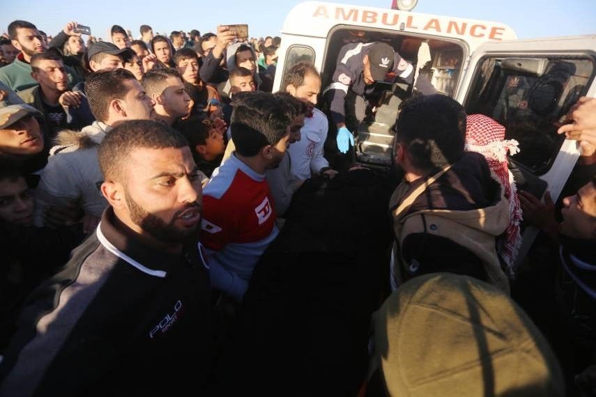 صور الشهيدة أمل أبوسلطان "الترامسي" قبل الاستشهاد وبعده