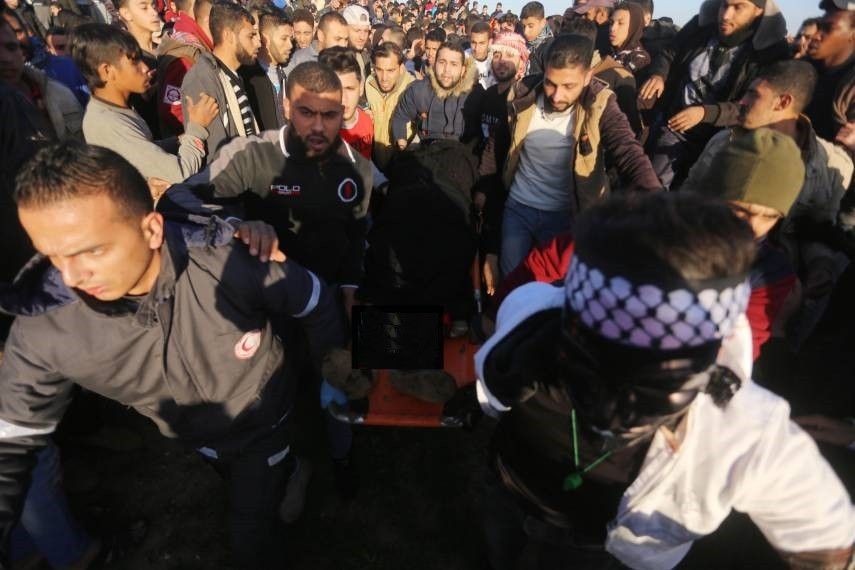 صور الشهيدة أمل أبوسلطان "الترامسي" قبل الاستشهاد وبعده