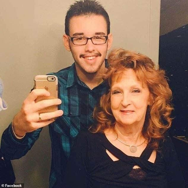 شاهد بالصور.. شاب يتزوج من مسنة 73 عاما بعد قوعه في غرامها