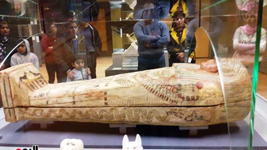 صور.. لأول مرة بمصر مجسمات فى العرض المتحفى لفاقدى البصر.. متحف الآثار بمكتبة الإسكندرية يبدأ...