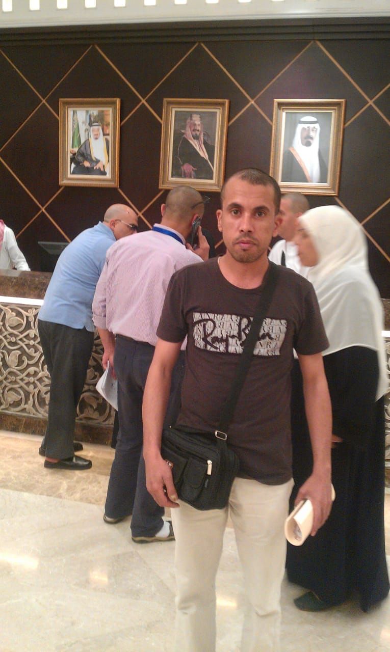 تحدى صورة البطاقة.. سيد شارك اليوم السابع بصورته: المتصور زينا نقولة ياعمنا