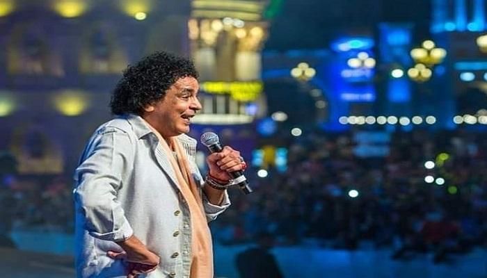 بالصور.. محمد منير يلهب حماس جمهوره في حفل دبي