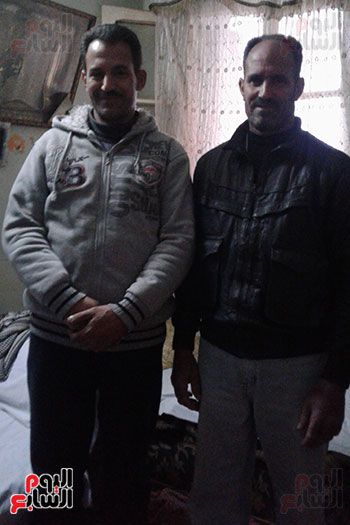 صور.. اليوم السابع داخل منزل منقذ مصابى حادث قطار رمسيس .. البطل وليد مرضى: "اللى عملته واجب...