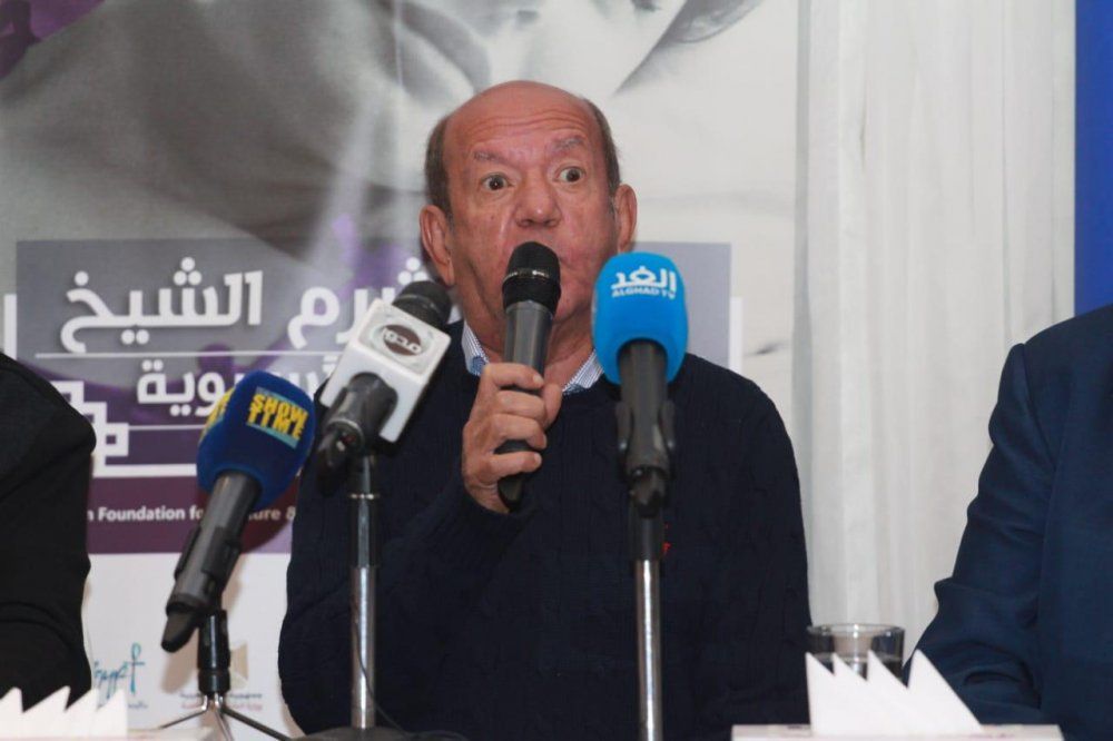 لطفي لبيب: المسرح يشعرني بالشفاء عندما أكون مريضًا وأبكي عندما أستمع لهذه الآية الكريمة
