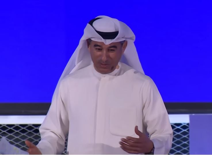 "الريادة" تشعل معركة شرسة بين رجلى الأعمال العبار والحبتور.. الأول يدعو الشباب للبخل...