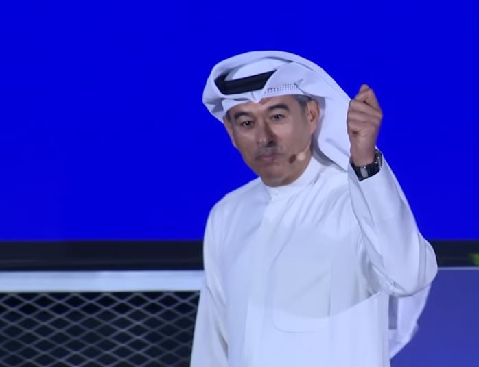 "الريادة" تشعل معركة شرسة بين رجلى الأعمال العبار والحبتور.. الأول يدعو الشباب للبخل...