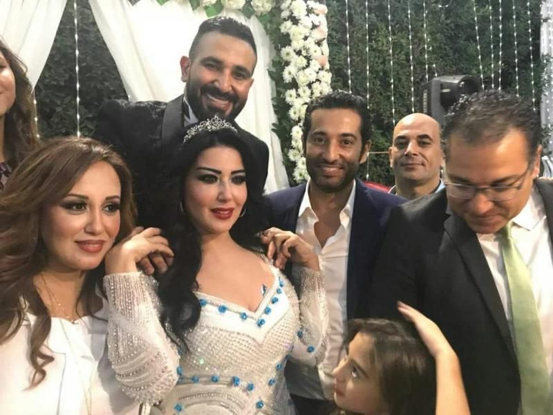 كيف تسبب عمرو سعد في انفصال سمية الخشاب عن أخيه