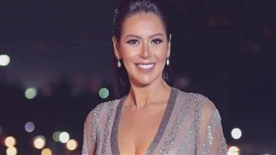 شاهد.. لقاء الخميسي تظهر بلوك جديد