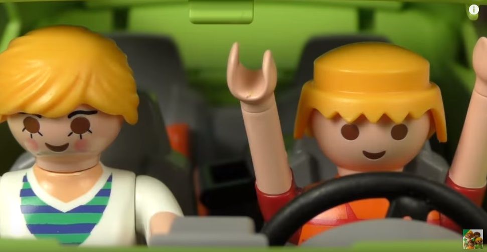 راقب طفلك.. "عائلة عمر" قناة على يوتيوب تقدم محتوى يفوق عمر الأطفال.. تتخطى 7 ملايين...