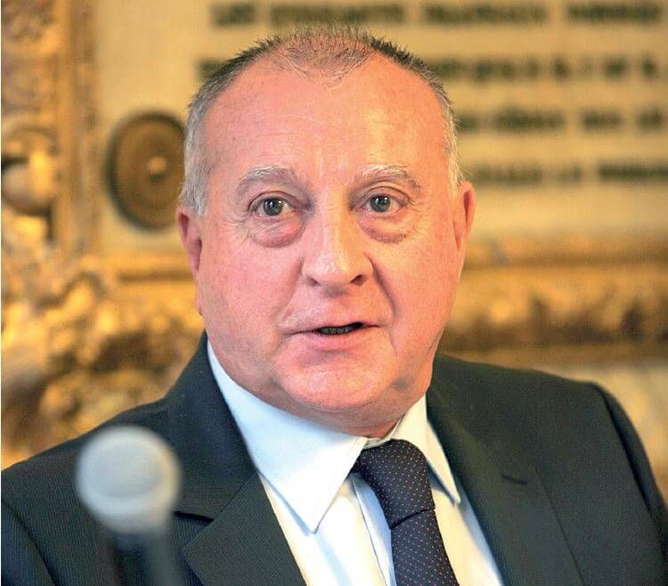 لماذا تحتاج مصر إلى رئيس قوى مثل عبد الفتاح السيسي؟ المؤرخ والكاتب الفرنسى شارل سان برو: القاهرة لا...