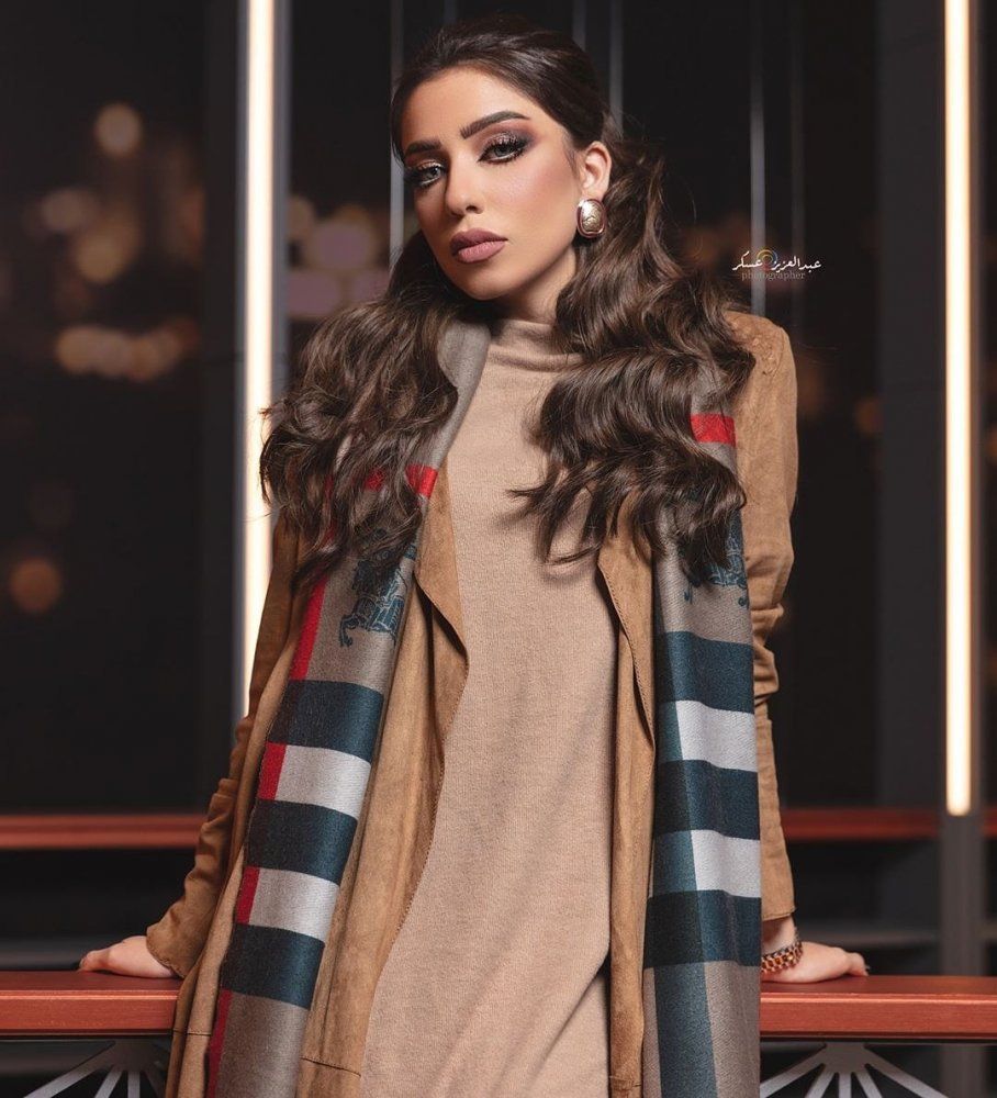 إصابة الفنانة صابرين بو رشيد بورم في الرأس وزملائها يطالبون بسفرها للعلاج بالخارج