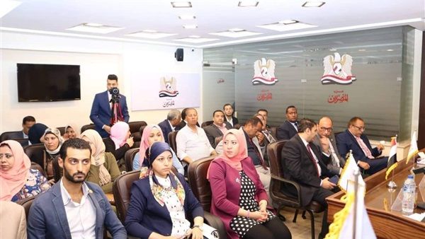 صور| بدء ندوة دور القوات المسلحة في ثورة 30 يونيو وما بعدها