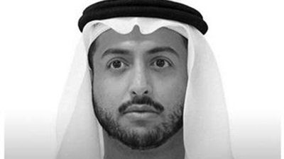 مصمم أزياء عالمي.. من هو الشيخ خالد بن سلطان القاسمي الذي توفي بـ لندن؟