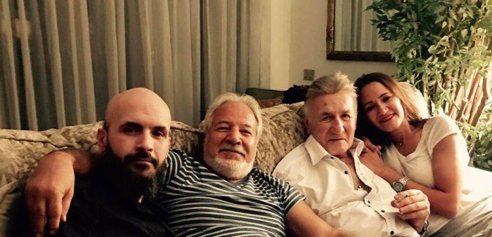 شاهدوا كمال نجل الفنان الراحل عزت أبو عوف في ظهور نادر له 