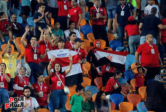 صور ..ليلة فى مدرجات الجماهير المخذولة.. الجماهير المصرية انضمت لمدرجات نيجيريا بعد هزيمتنا من جنوب...