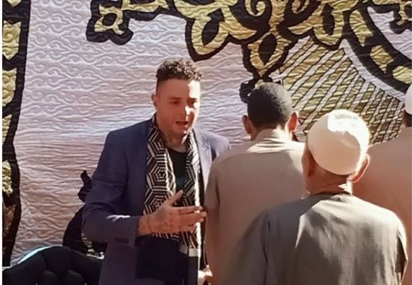 أول تعليق من أحمد فاروق الفيشاوي بعد وفاة والده