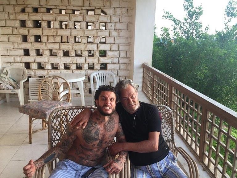 هكذا ودع أحمد الفيشاوي والده