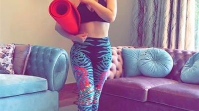نسرين طافش تشعل إنستجرام بـ ملابس اليوجا