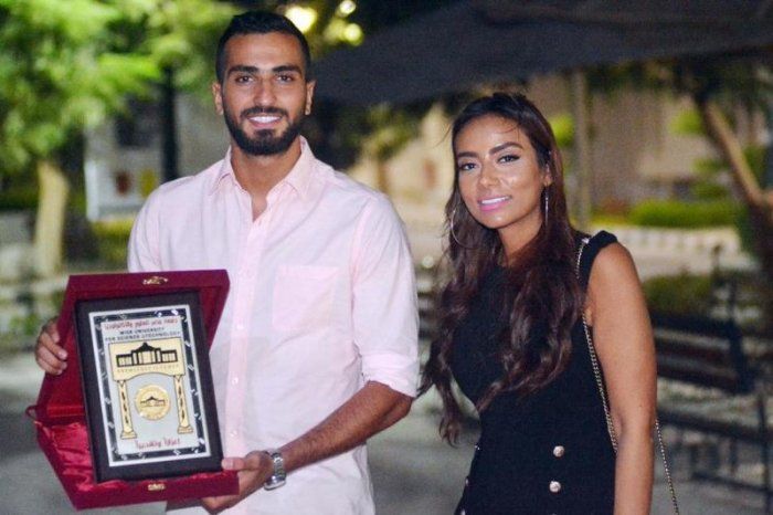 بعد انفصالها عن محمد الشرنوبي..سارة الطباخ تتبنى موهبة حازم إيهاب