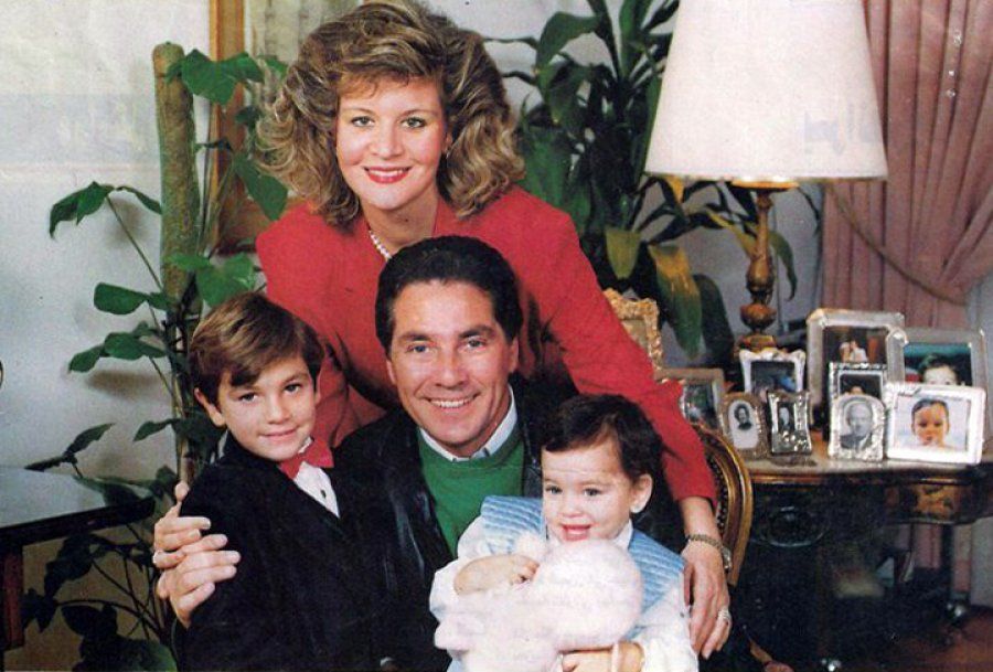 مصطفى فهمي يحتفل بزفاف ابنته برفقة زوجته.. فيديو وصور