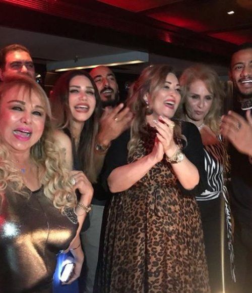 صور محمد رمضان يحتفل بعيد ميلاد نهال عنبر بحضور النجوم