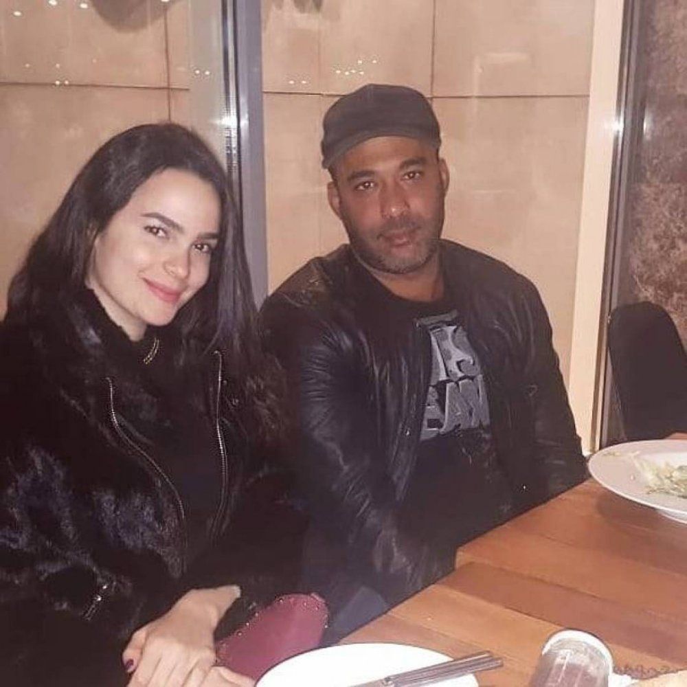 كان يستعد لزفافه واشتكى من ألم بمعدته قبيل الوفاة..تفاصيل الأيام ‏الأخيرة لـ هيثم أحمد زكي