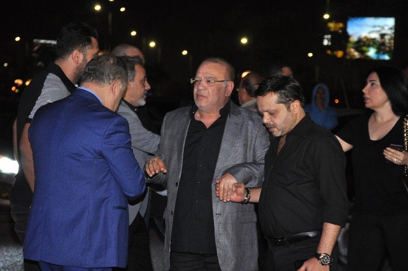 انهيار خطيبته وظهور شقيقه لأول مرة.. الصدمة تسيطر على عزاء الراحل هيثم أحمد زكي (صور)