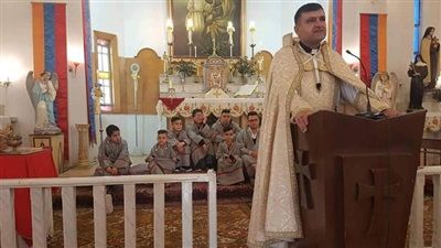 داعش يتبنى مقتل راعي كنيسة الأرمن الكاثوليك ووالده في سوريا