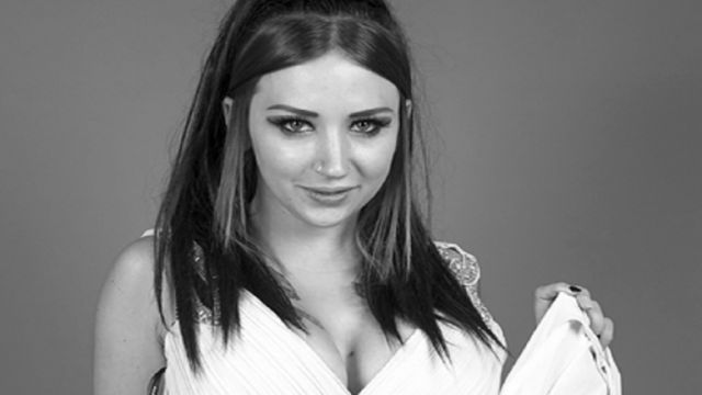 العثور على جثة عارضة الأزياء هولي كابرون البريطانية ميتة على الشاطئ