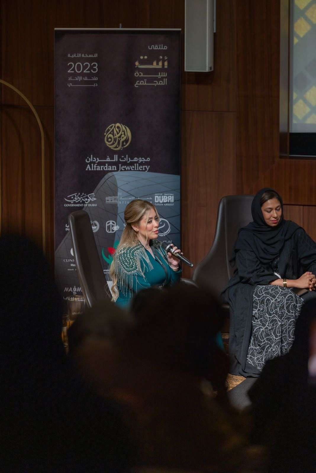 ملتقى “أنت سيدة المجتمع” يُكرّم سيدة الأعمال السورية “نغم تللو” بمناسبة يوم المرأة الإمارتية