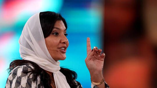 تركي آل الشيخ ينشر فيديو يثير تفاعلا كبيرا لمقابلة لأميرة حول تغييرات في السعودية