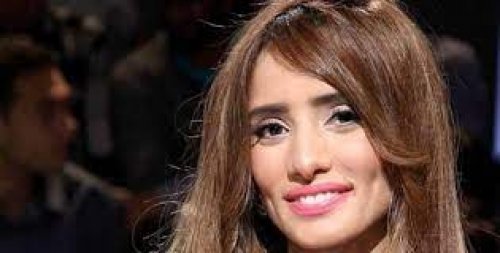 بعمر الستة وأربعين عام.. زفاف زينة يفجر ضجة ويصدم طليقها أحمد عز.. لن تتخيل من هو العريس!