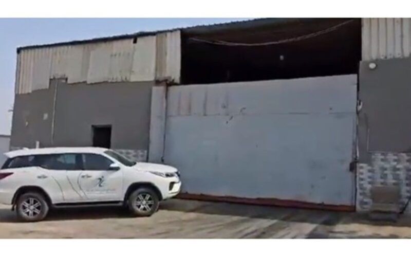 أمن السعودية يداهم حوش في جدة.. وما عثرو عليه بداخله كان مفاجأة صادمة