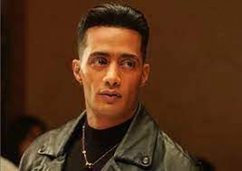 أميرة سعودية ثرية تفاجئ محمد رمضان وتهديه قصر فخم ... وتطلب منه هذا الطلب الجريء دون حياء ...اتفرج!!