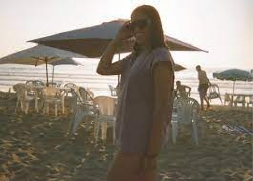 شقيقة أشرف حكيمي تفجر غضب المغاربة بصورة فاضحة وسط ضحايا زلزال المغرب المنكوبين!