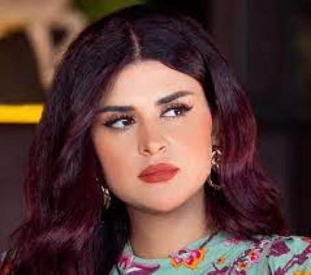 هيكل عضمي .. تسريب صور مزرية للمغربية ’’سلمى رشيد‘‘ قبل الشهرة يضعها في موقف محرج ومخزي للغاية .. وكأنها دنيا بطمة قبل الشهرة لن تصدق !