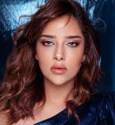 من السعودية ..ملابس الفنانة بلقيس تفجر الانترنت ظهور جريئ للفنانة الشهيره قد يدمر كل مسيرتها الفنية!!