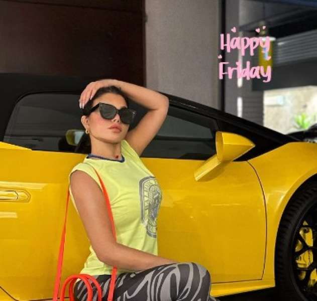 شاهد.. أحدث جلسة تصوير رياضية لـ هيفاء وهبي