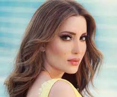 الفنانة نسرين طافش تثير المواقع بوجودها في المستشفى ووضعها الصحي يصعب على الكافر.. وتسريب معلومات حصرية عن ارتباطها بأبو هشيمة صادم جدًا!!