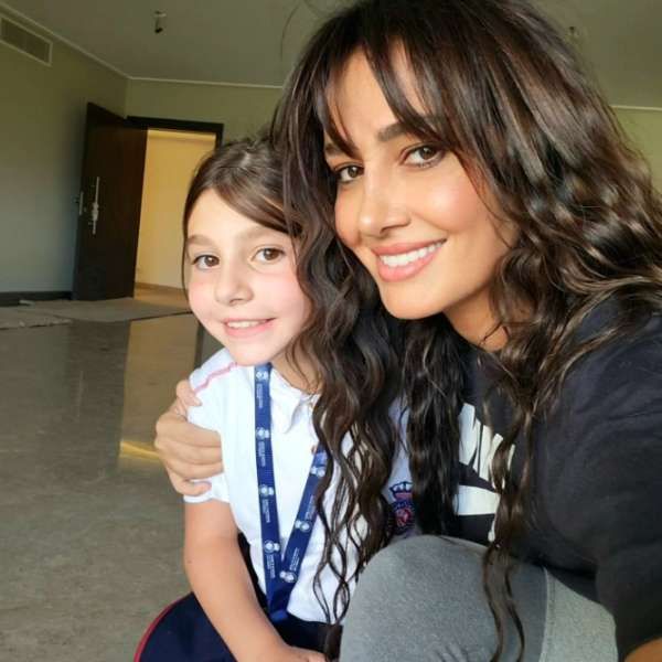 شاهد.. حلا شيحة بأحدث ظهور مع ابنتها الصغيرة على انستجرام