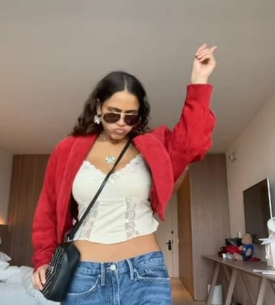 شاهد.. جنا عمرو دياب في ظهور جريء عبر إنستجرام