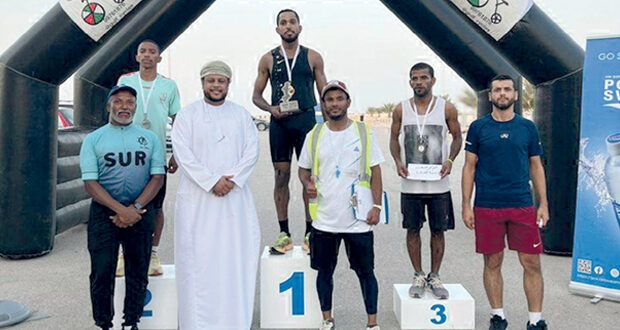 ٨٠ مشاركا فـي سباق العفية للجري بولاية صور