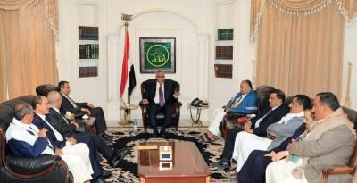 أخبار اليمن : حكومة تصريف الأعمال تعقد اجتماعها الأول