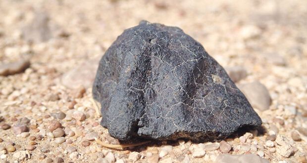 توثيق «الخذف» كأول عينة نيزكية تم رصد سقوطها