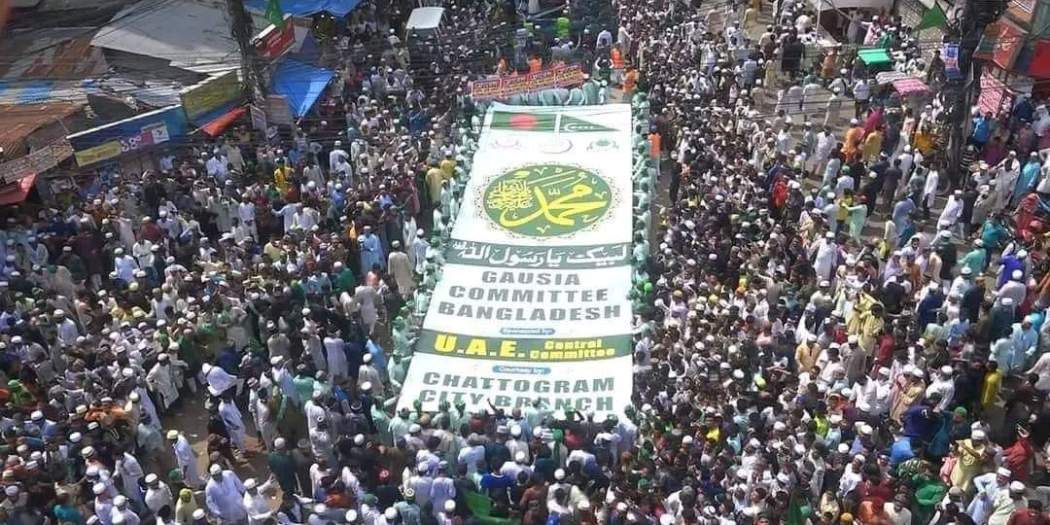 بطريقة مشابهة لما حصل في صنعاء .. دولة غير عربية تفاجئ الجميع وتقيم مناسبة المولد النبوي