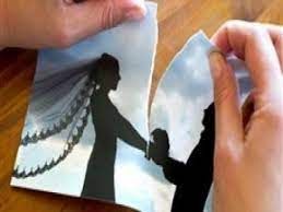 عروس سعودية تطلب الطلاق بعد 5 أشهر فقط من الزفاف وعندما سالها القاضي عن السبب كانت المفاجأة !