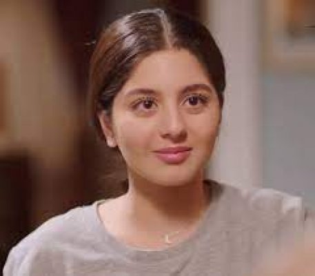 مايان السيد تقع بلسانها وتكشف مصيبة كبيرة على الهواء مباشرة..مت قالته جعل المذيعه تصرخ بخوف!!