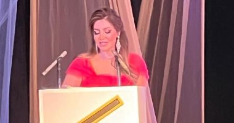 لقاء سويدان تقدم حفل ختام مهرجان الإسكندرية السينمائى