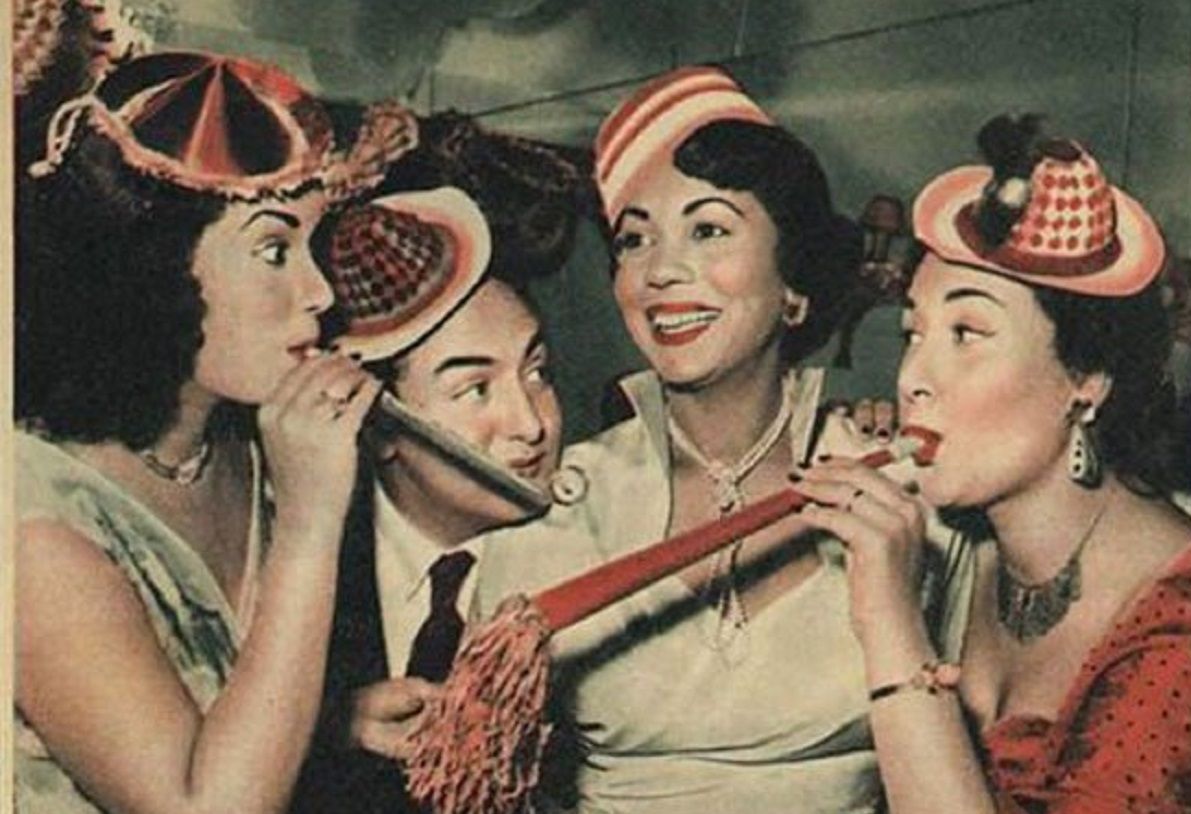 فنانة مصرية شهيرة من كثر حبها لزوجها زوجته بالثانية !