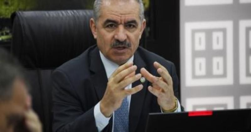 ”آشتية” يحذر من التداعيات الخطيرة للتصعيد الإسرائيلى بحق الفلسطينيين